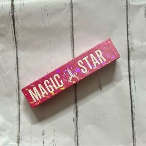 JEFFREE START MAGIC STAR CORRECTOR
CONCEALER - YELLOW